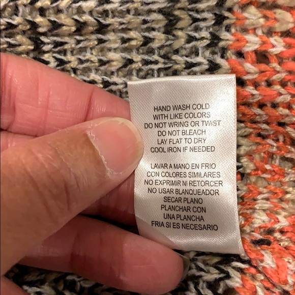 Women’s Cardigan - Picture 5 of 5